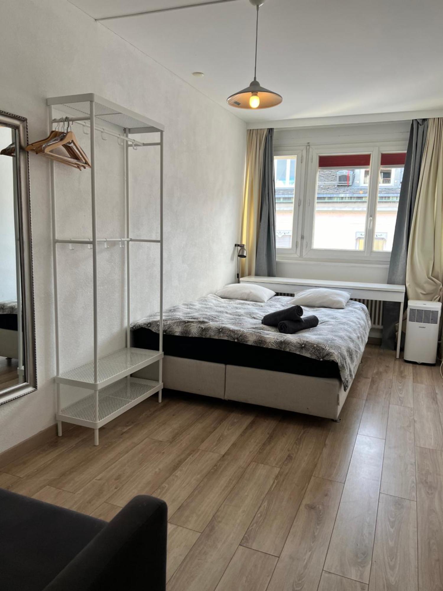 Cool & Central 2 Bedroom In Heart Of Eaux-Vives Genebra Exterior foto