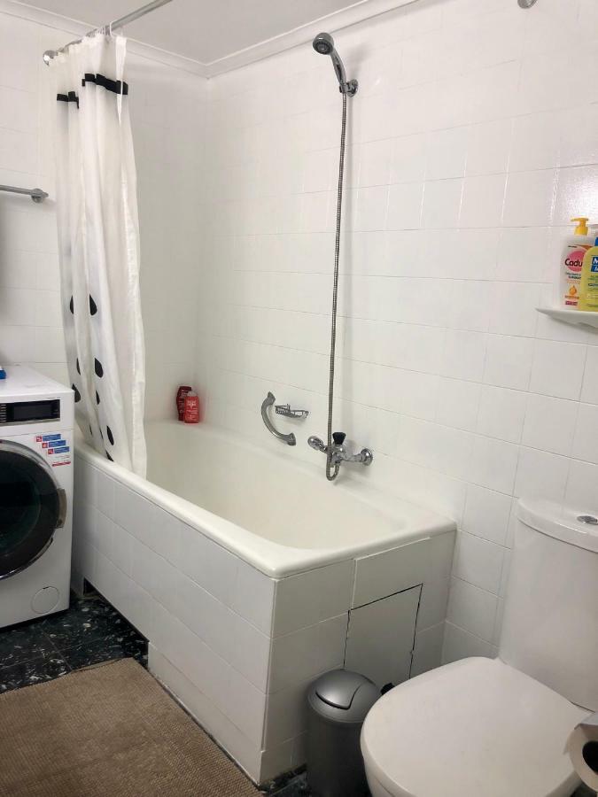 Cool & Central 2 Bedroom In Heart Of Eaux-Vives Genebra Exterior foto